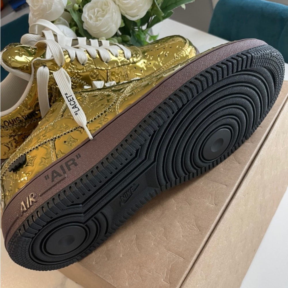 LOUIS VUITTON NIKE SNEAKER - Picture 4 of 6